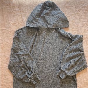 ❌SOLD❌ Soft grey nursing friendly hoody